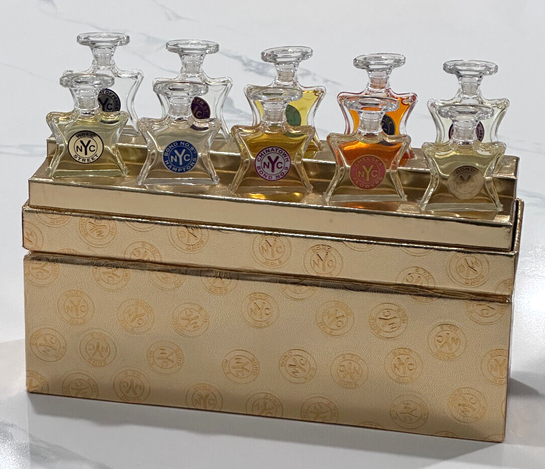 BOND NO. 9 "Unisex Perfumista's Perfect Ten Gift Set Fragrances 5MLX10 INCLUDES:
Wall Street, Hamptons, Chinatown, Chelsea, Bond No.9, Scent of Peace,
Blecker St., Eau de New York, Nuits De Noho, Central Park West." 5MLX10ML